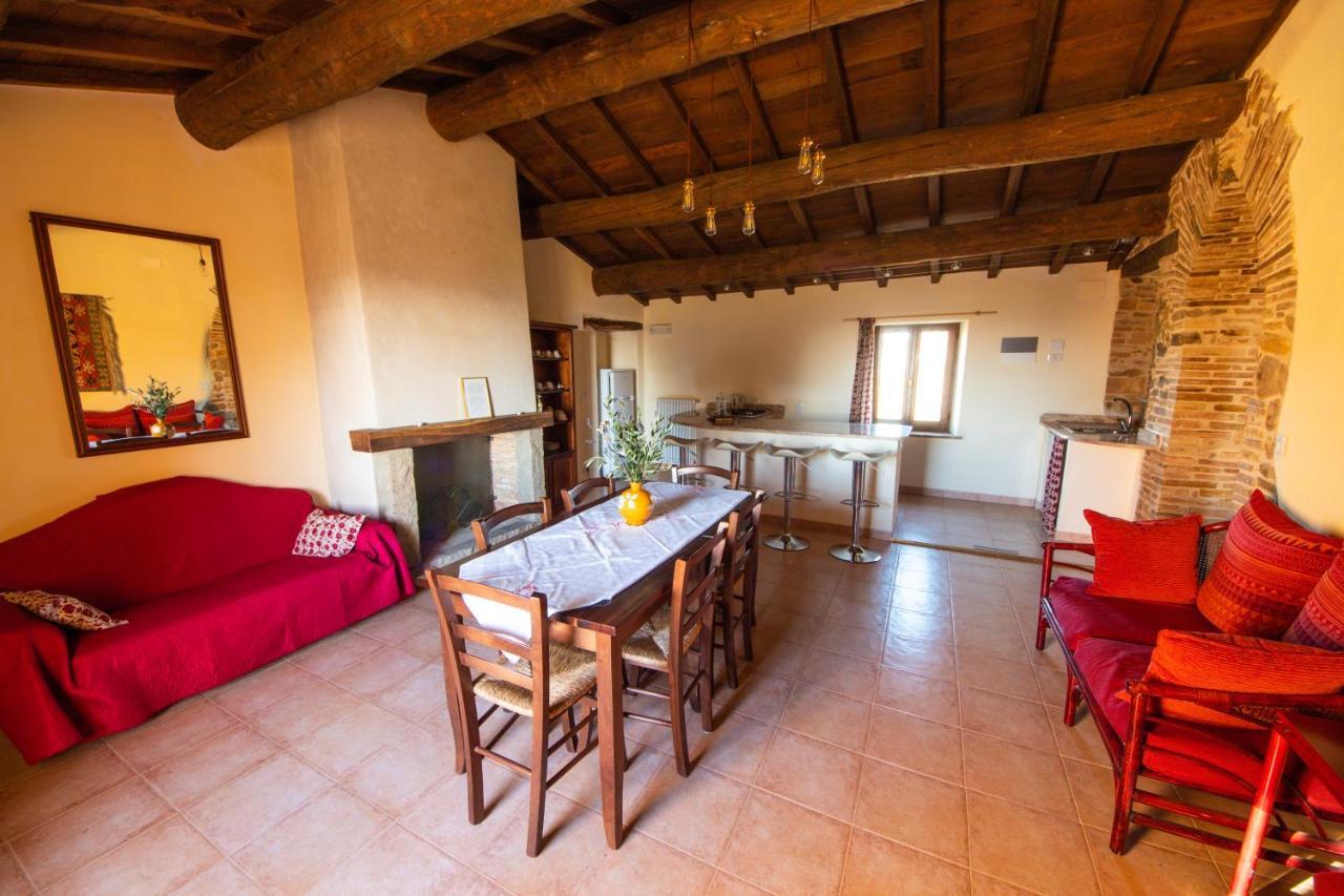 Agriturismo Poggio Monte サトゥルニア エクステリア 写真